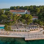 Osam - Adults Only Hotel