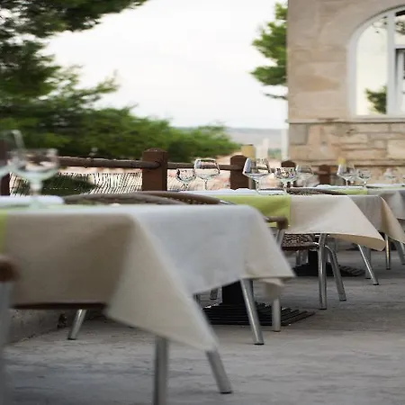 Milna Osam - Adults Only Hotel