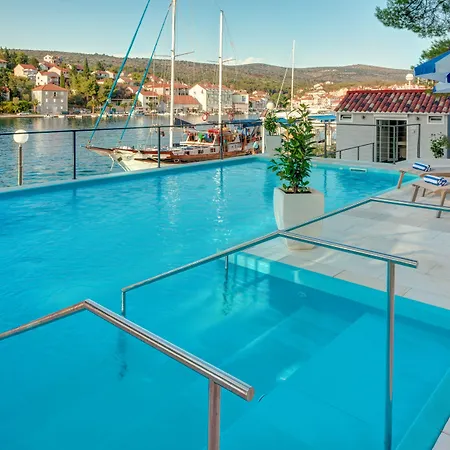 Hotel Osam - Adults Only 4*