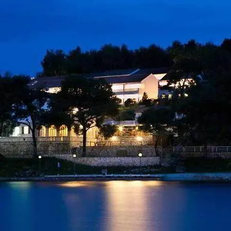 Osam - Adults Only 4*