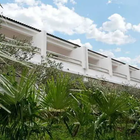 Osam - Adults Only ميلنا