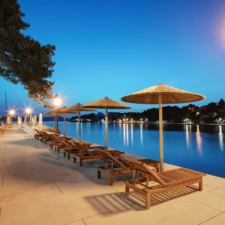 Osam - Adults Only 4*